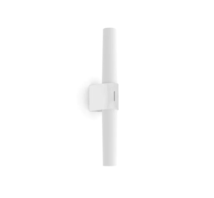 Helva Double Basic Wall White PC IP44 9W 900Lm 3K Ra90