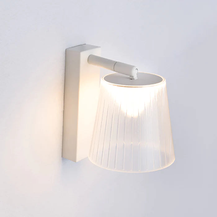 Wall Interior ADJ 6W Slant CLR PS Shade 3000K w/Wh 402 Lm
