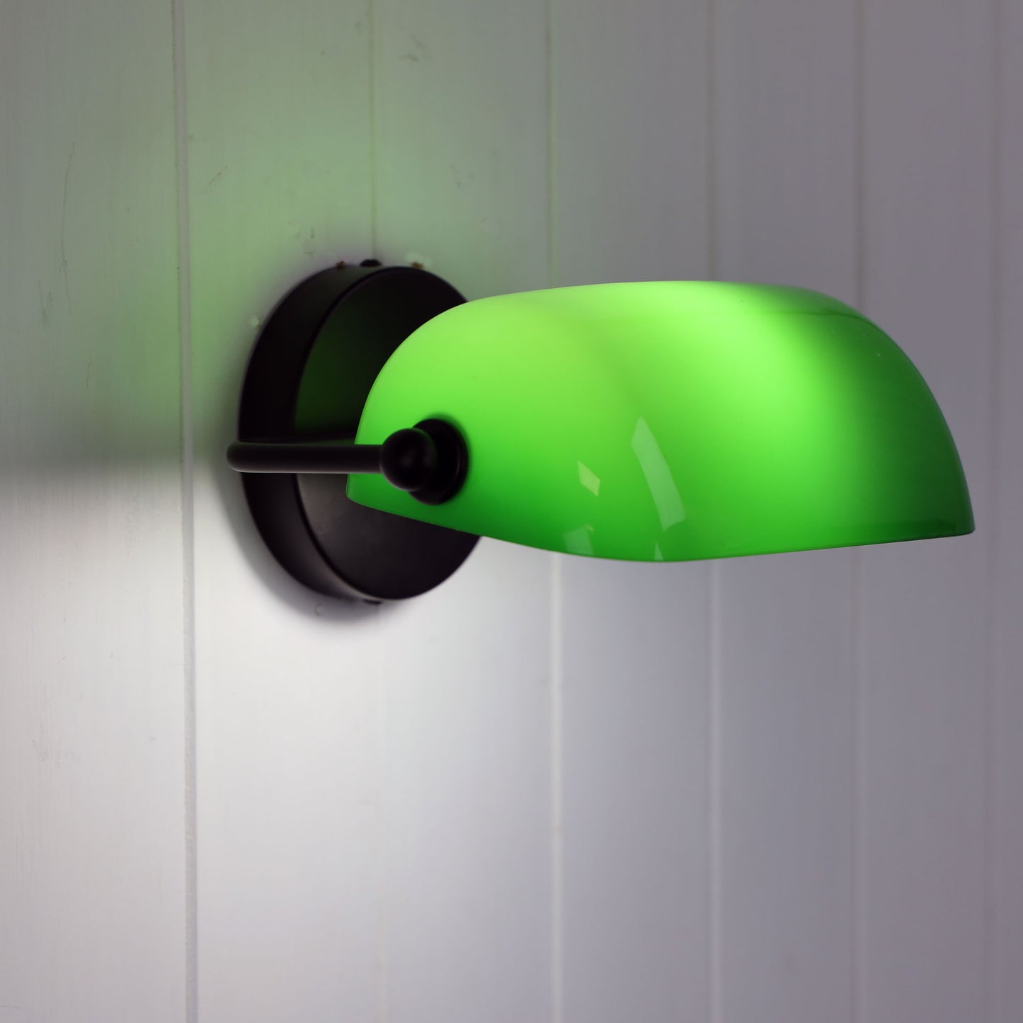 Bankers Wall Light Black / Green