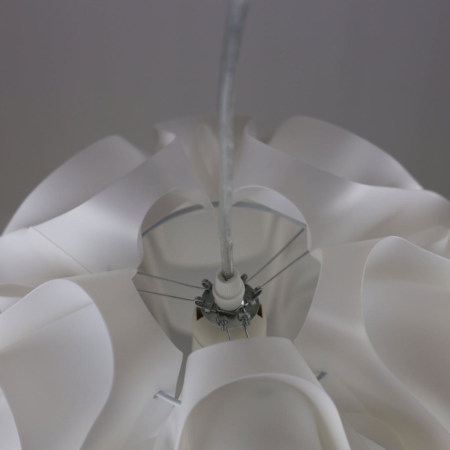 Chic Pendant 33cm White