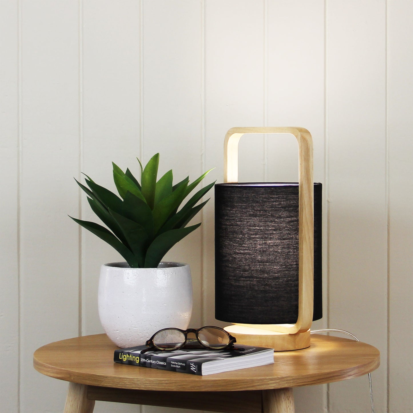 Lucia Table Lamp Wood / Black Shade
