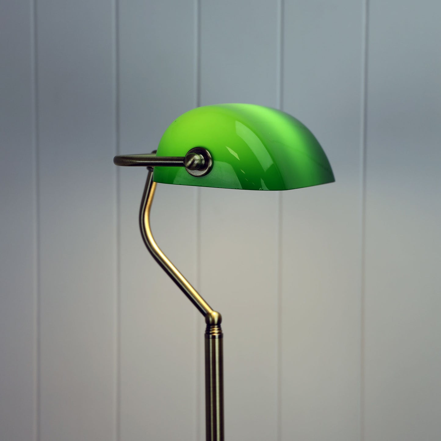 Bankers Floor Lamp Antique Brass (Switched)