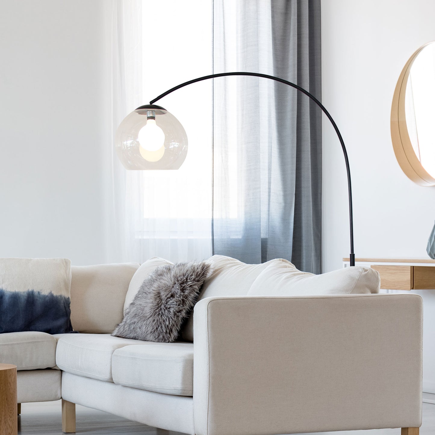 Over Arc Lamp Black W Acrylic Shade