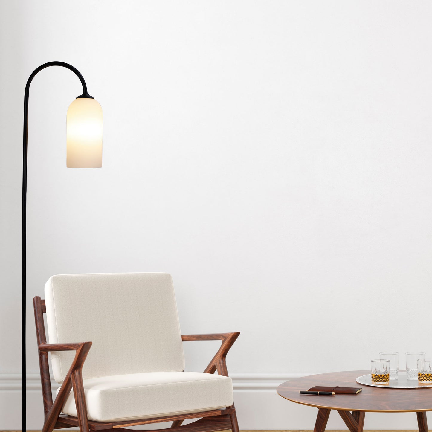 Arlington Floor Lamp Matt Black / Opal