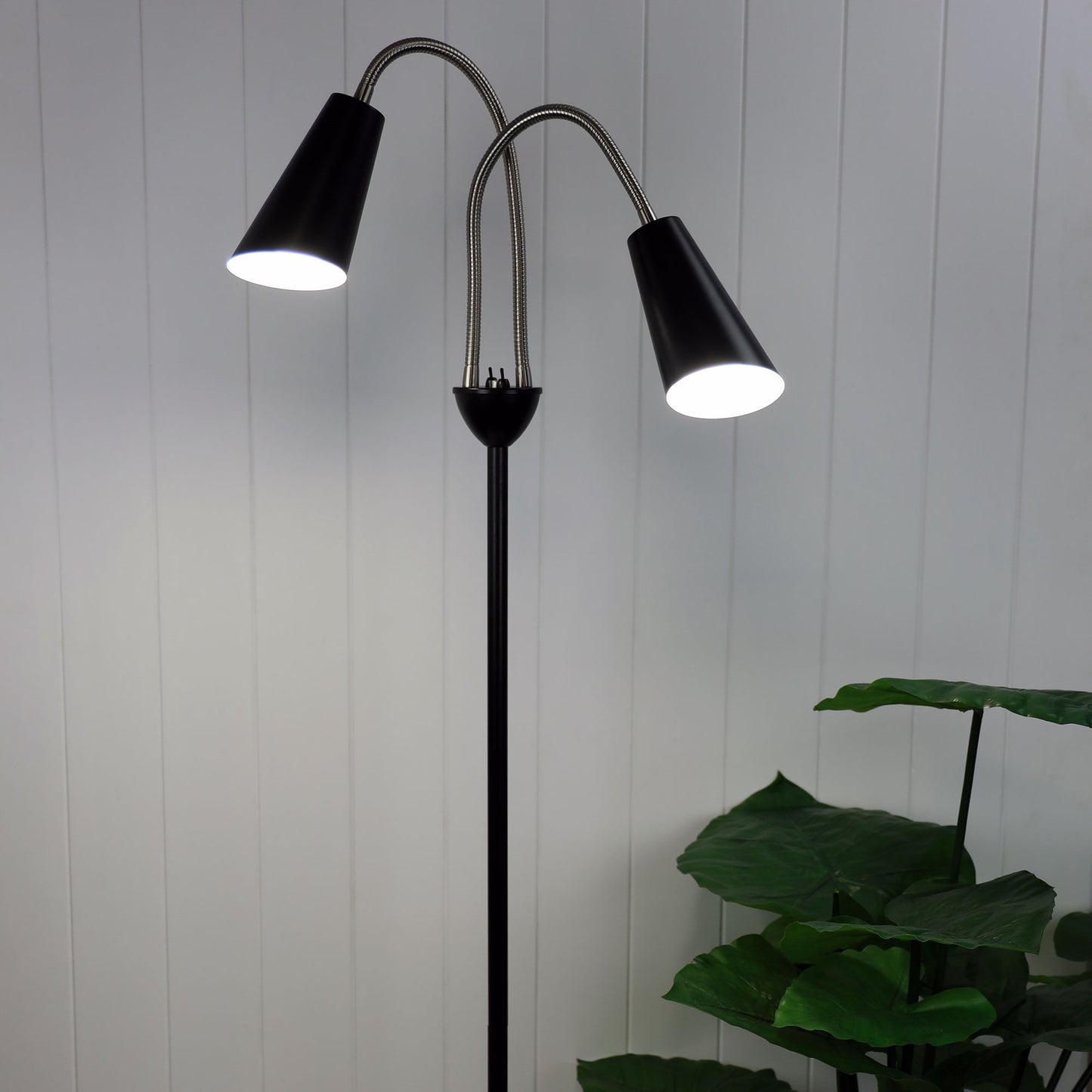 Walt Twin Floor Lamp Brushed Chrome + Black