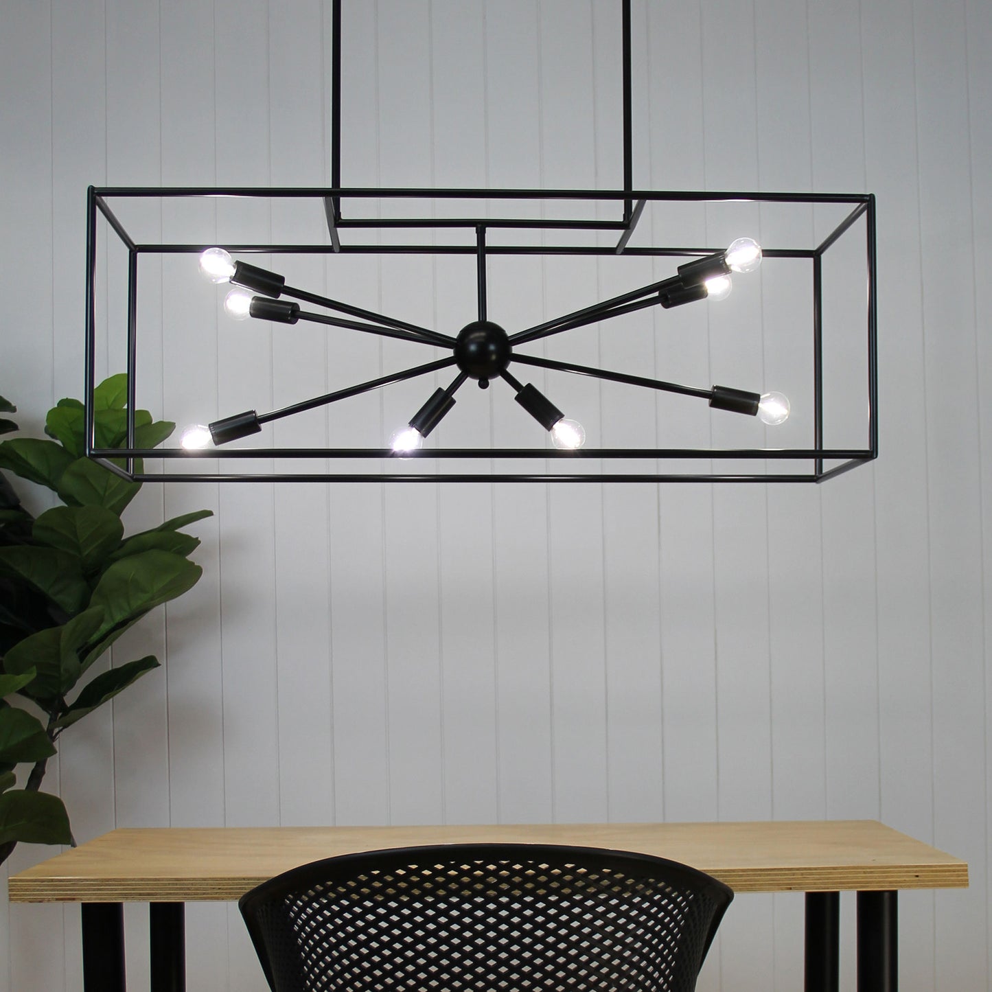 Georgetown.100 8 Light Pendant Black